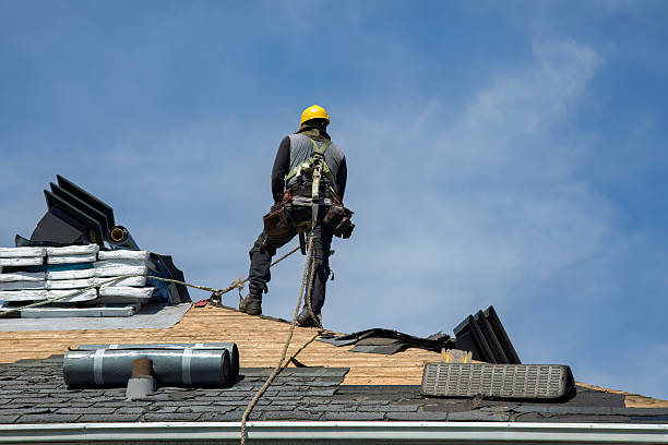 Professional Gutter Installation technician working in Richmond Dale, OH